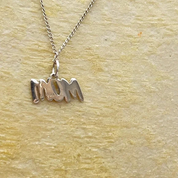 Sterling Silver MOM MUM Necklace 925 - Picture 2 of 4